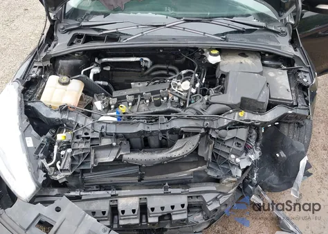 2017 Ford Focus Se z USA, uszkodzony, nr VIN 1FADP3F23HL346826